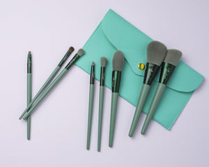 Traveler Brushes-8 Pieces Set + Bag