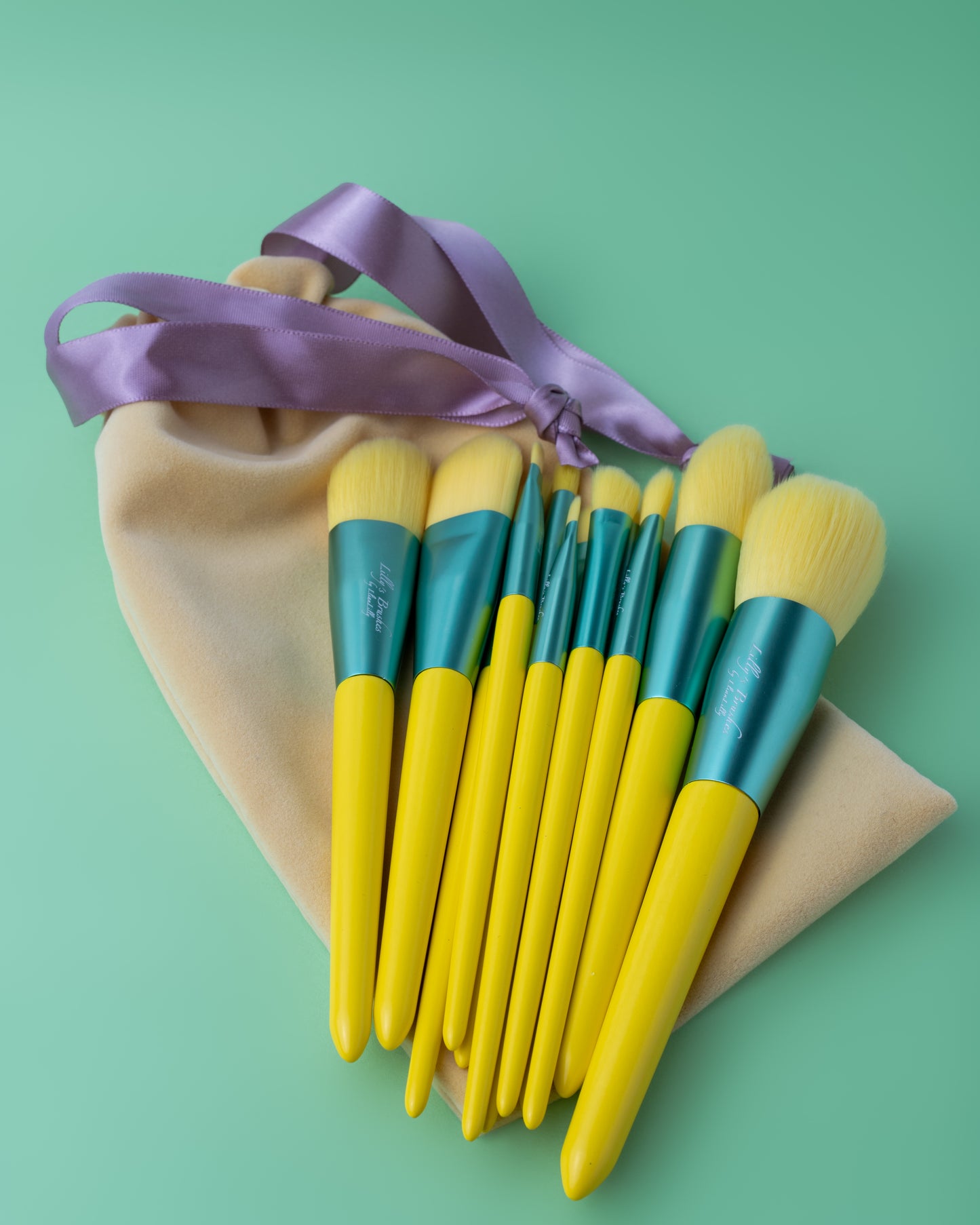 Lemonade- 12 Pieces Brush Set